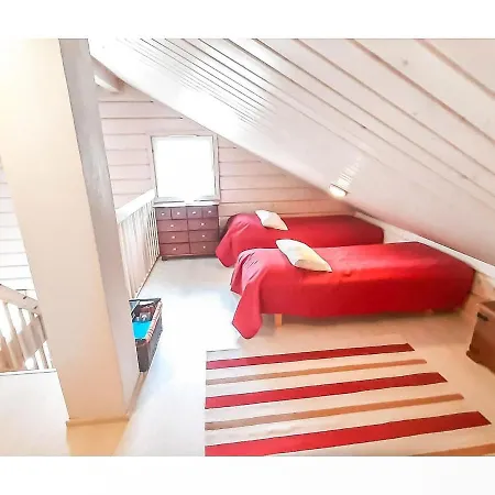 Casa de Férias Yllaes Mustikka B By Interhome